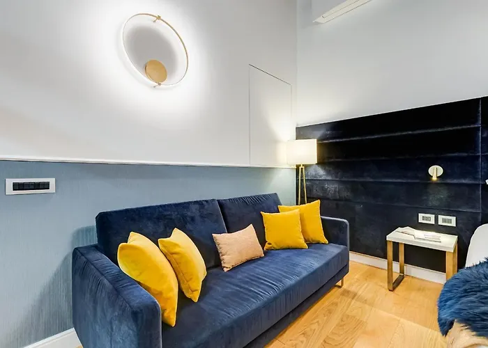 Glamour Studio - Spanish Steps